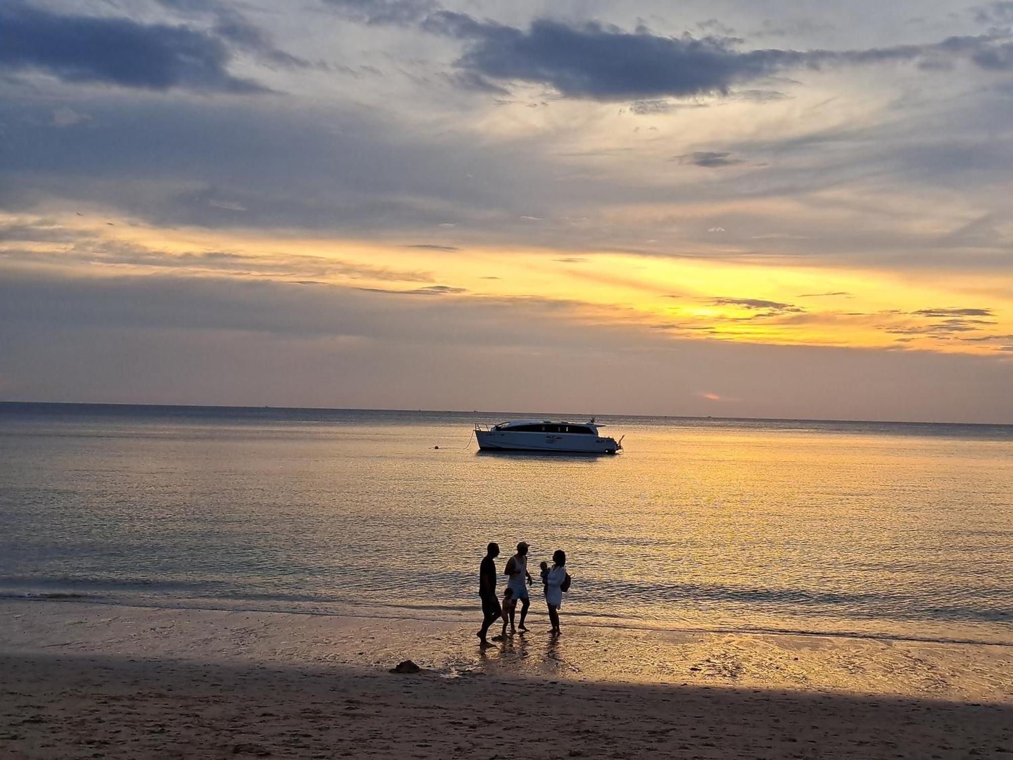 Baan Long Beach Ко-Ланта Экстерьер фото